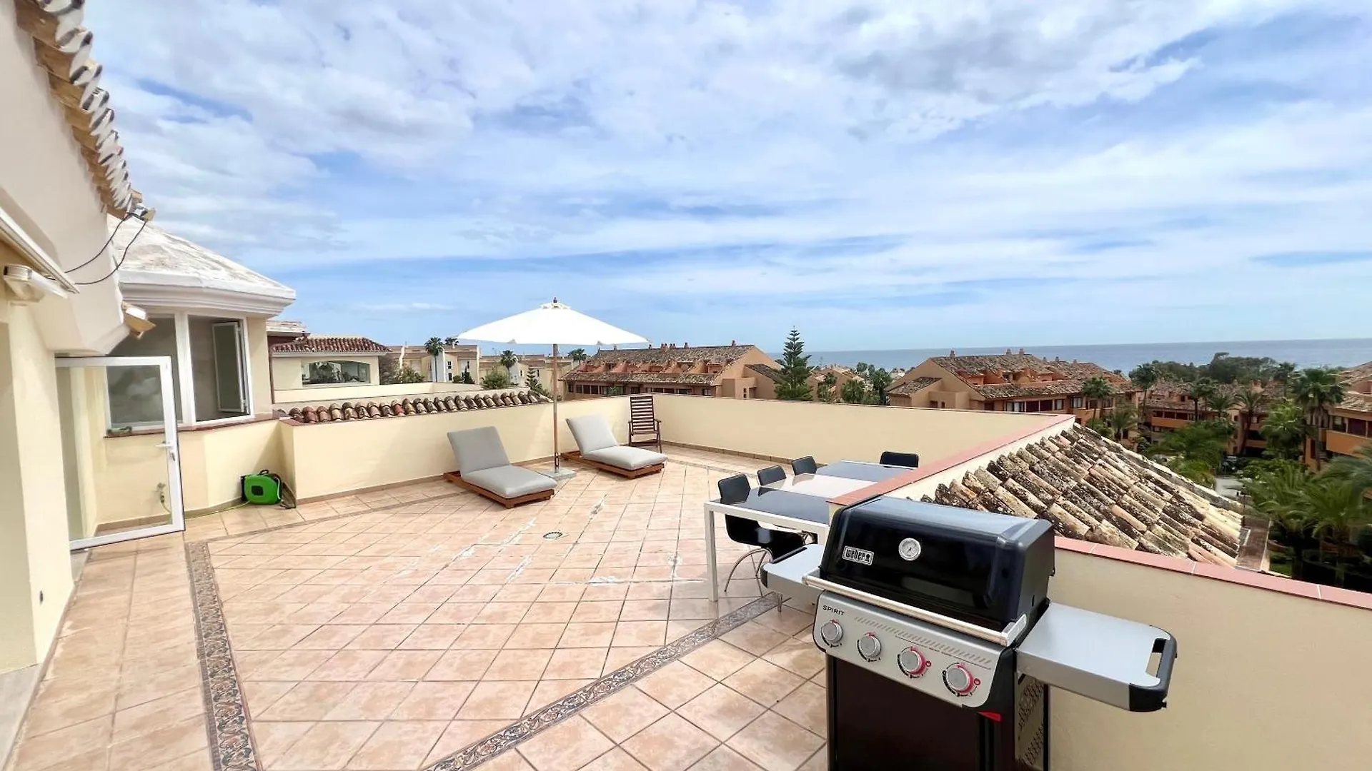 Ferienwohnung Fantastico Atico Duplex En Marbella, Con Vistas Al Mar Y A 300 Metros De La Playa 0*, Marbella Spanien